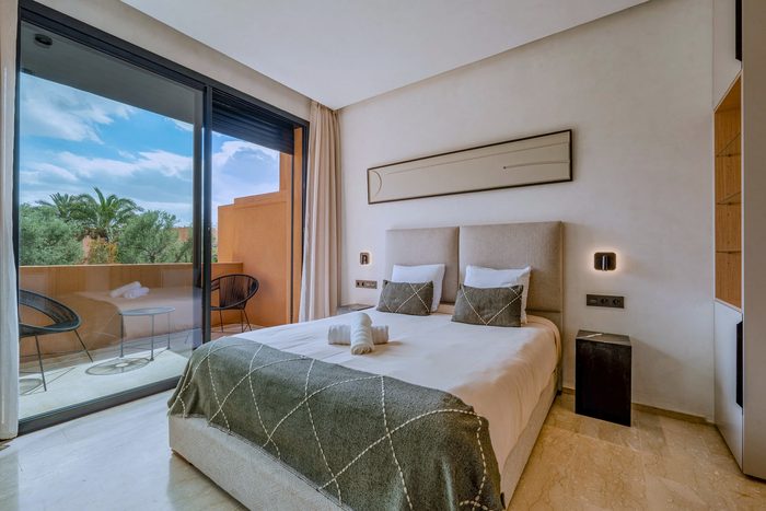 Suite Master — la chambre ouverte sur la terrasse